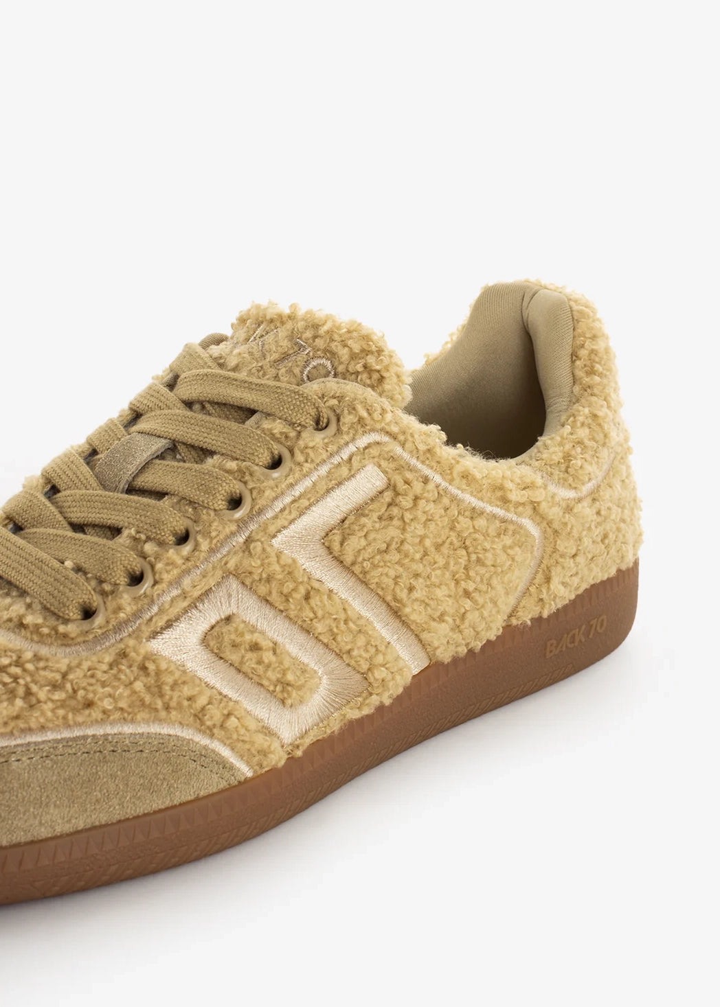 JOGGER TEDDY - 108005000107.B